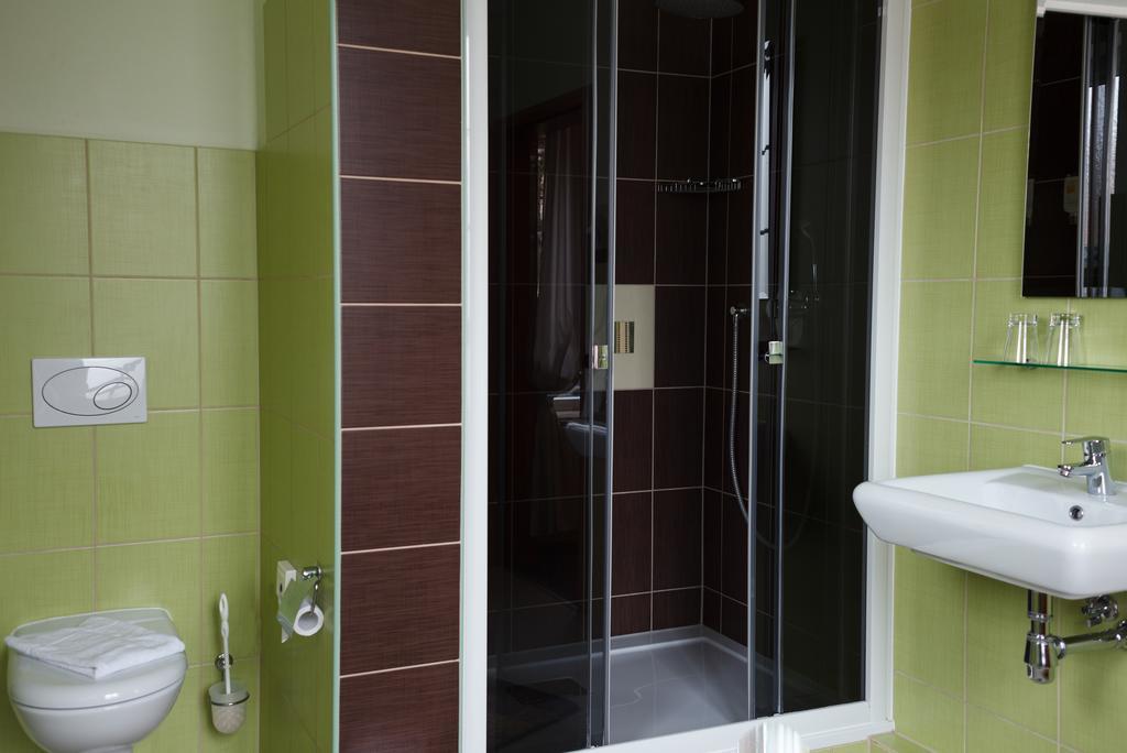 Dittmers Hotel Фленсбург Екстериор снимка