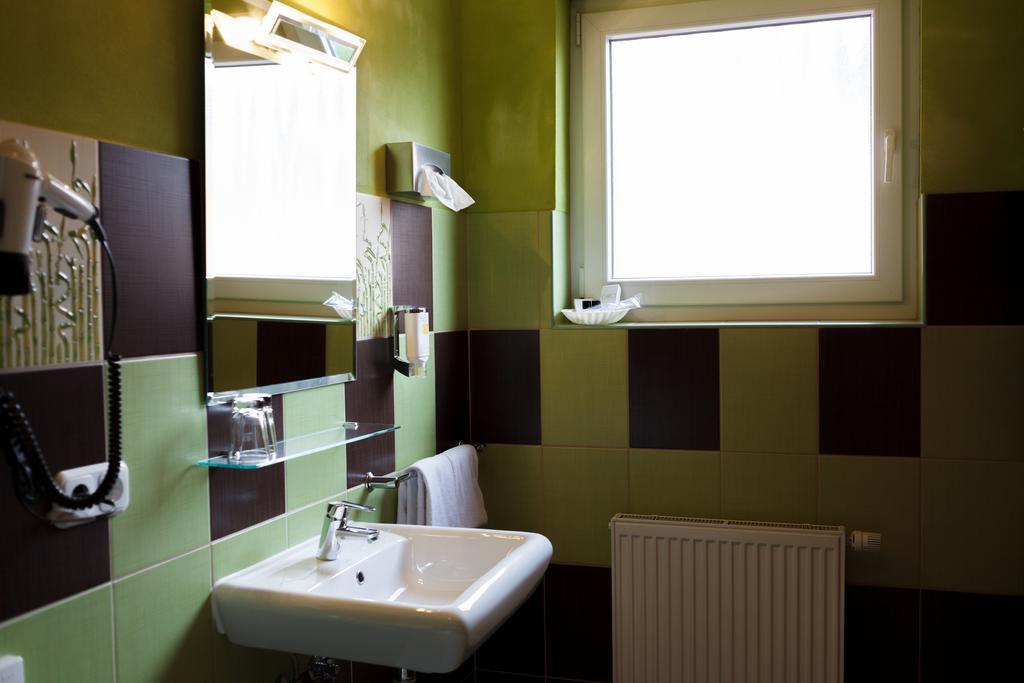 Dittmers Hotel Фленсбург Екстериор снимка